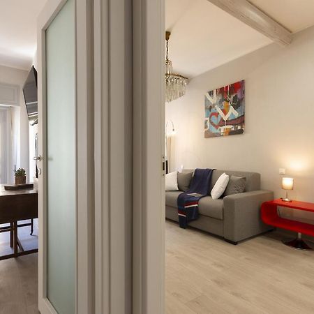 Suite Accademia - Smart Holiday มานโตวา ภายนอก รูปภาพ